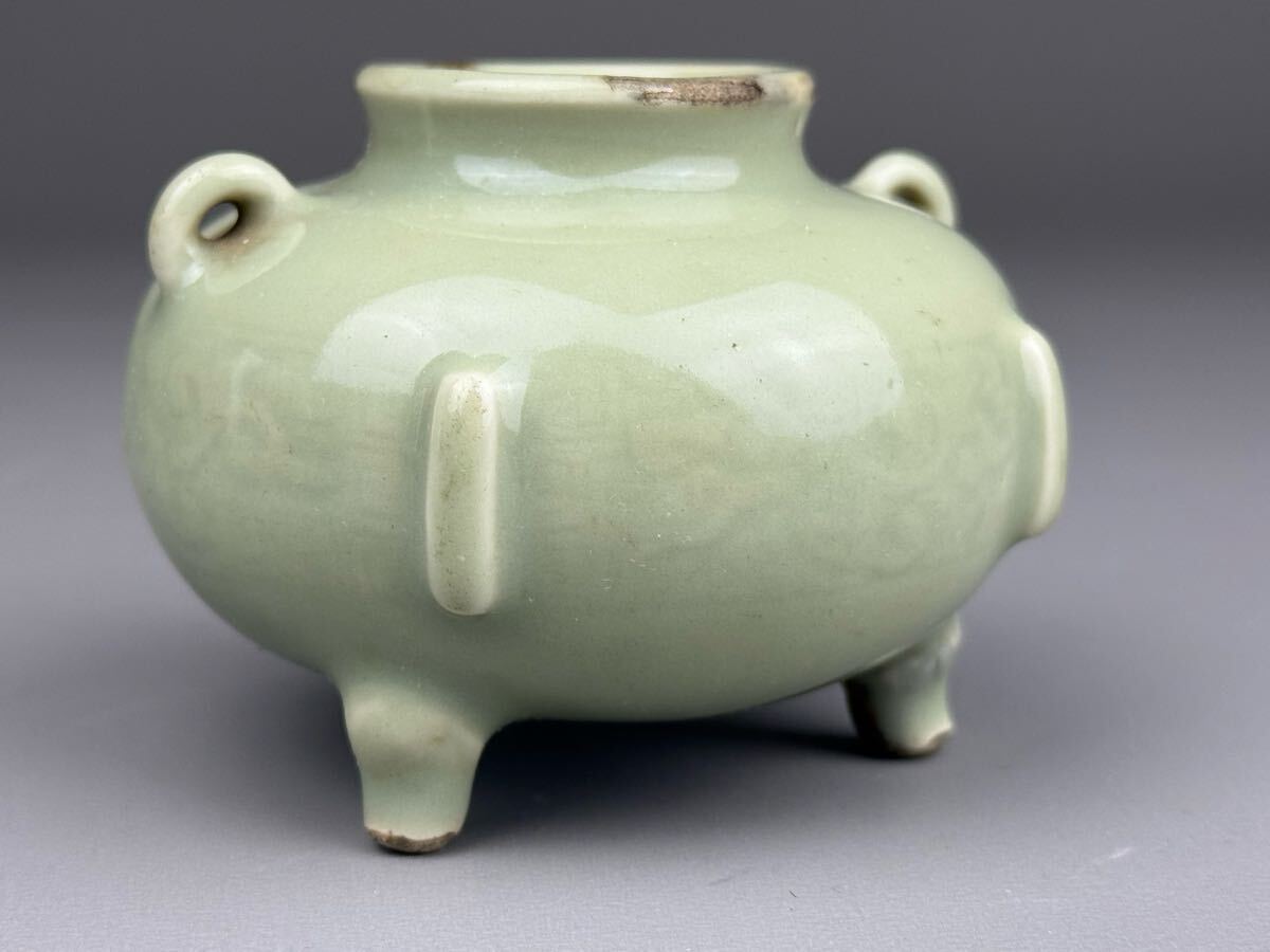 中国古玩 古陶磁器 龍泉窯 香炉 双耳 三足香炉 北宋 時代品 中国 中国古玩 古陶磁器 龍泉窯 香炉 双耳 三足香炉 北宋 時代品 中国