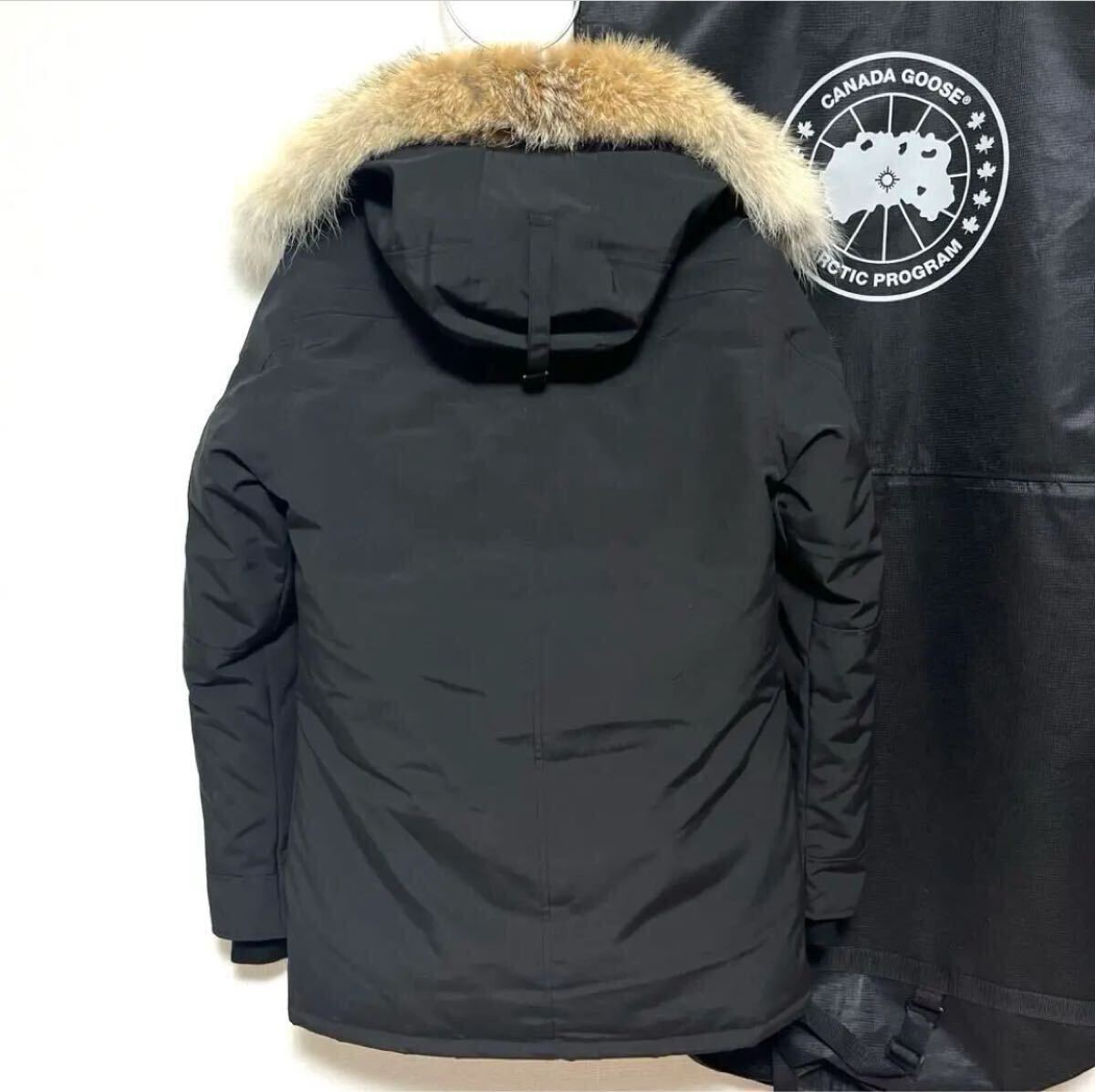 極美品】カナダグース シャトー ブラック Mサイズ(JP Lサイズ 極美品】カナダグース シャトー ブラック Mサイズ(JP Lサイズ