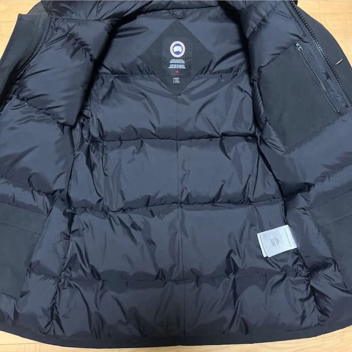 極美品】カナダグース シャトー ブラック Mサイズ(JP Lサイズ 極美品】カナダグース シャトー ブラック Mサイズ(JP Lサイズ
