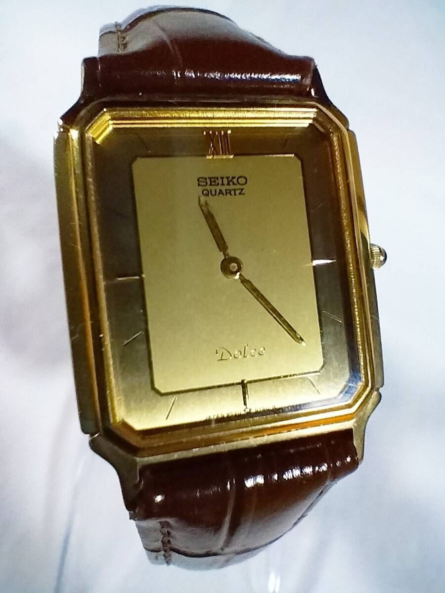稼働良 新品ベルト 新品電池 SEIKOセイコードルチェ 型9520-5140 稼働良 新品ベルト 新品電池 SEIKOセイコードルチェ 型9520-5140