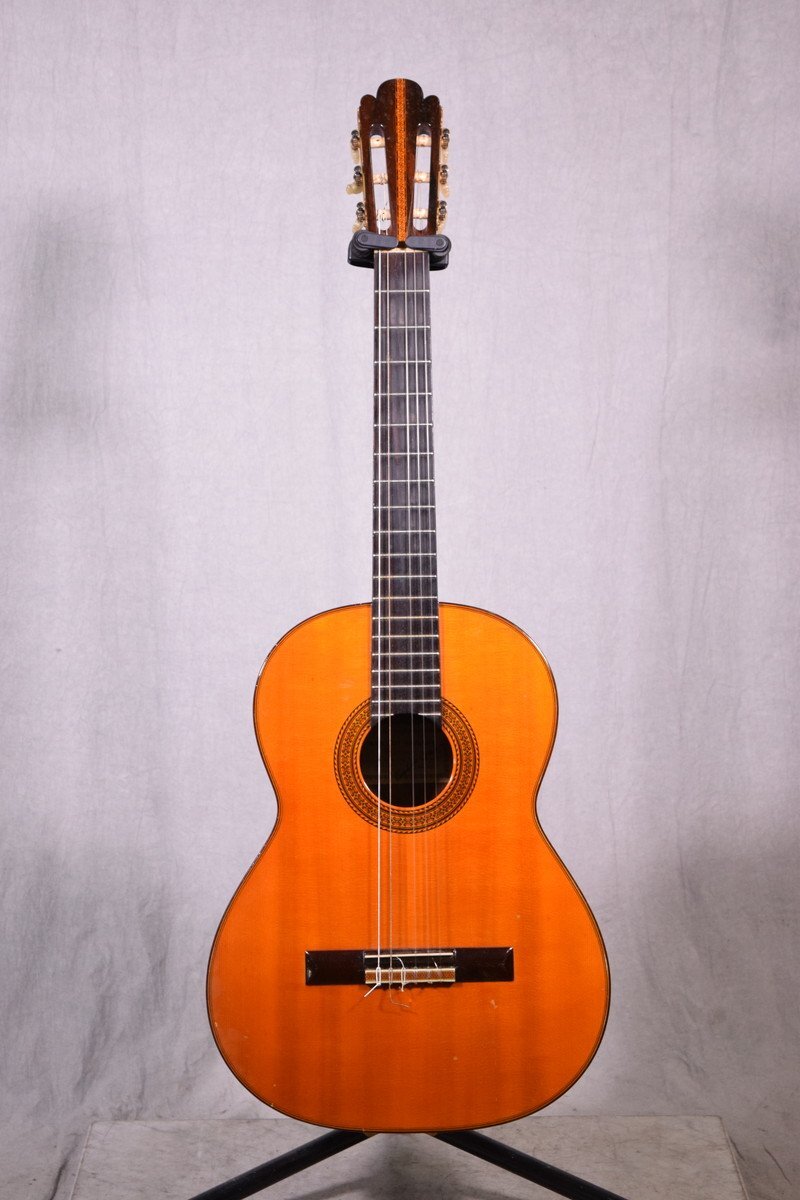 J】SAKAZO NAKADE No.1000 クラシックギター 中出阪蔵 1975年製 J】SAKAZO NAKADE No.1000 クラシックギター 中出阪蔵 1975年製