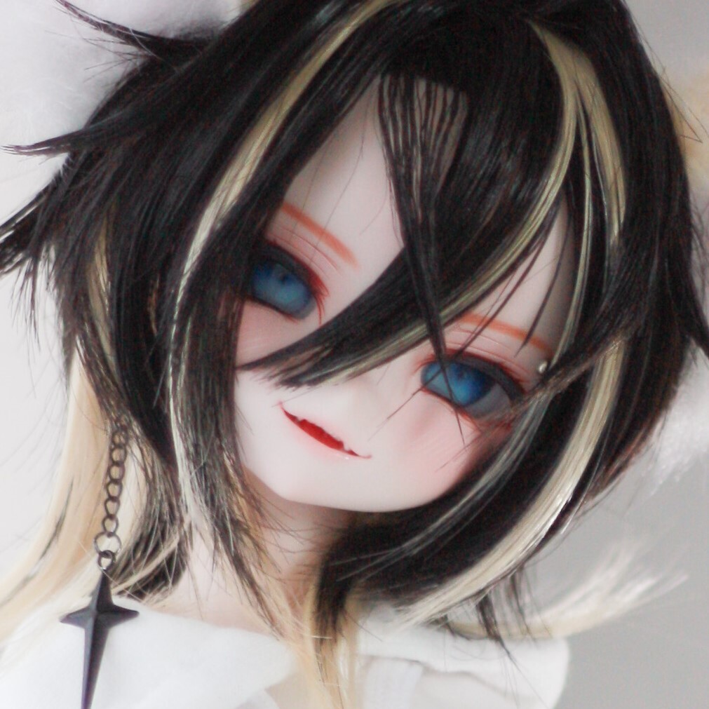 DDH - 27 カスタムヘッド ( SW肌 ) ソフビ盛り + アイ3点 + 口内 DDH - 27 カスタムヘッド ( SW肌 ) ソフビ盛り + アイ3点 + 口内