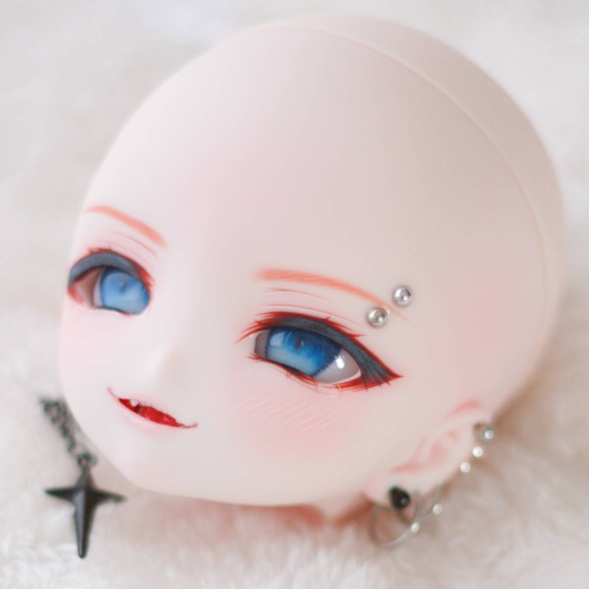 DDH - 27 カスタムヘッド ( SW肌 ) ソフビ盛り + アイ3点 + 口内 DDH - 27 カスタムヘッド ( SW肌 ) ソフビ盛り + アイ3点 + 口内