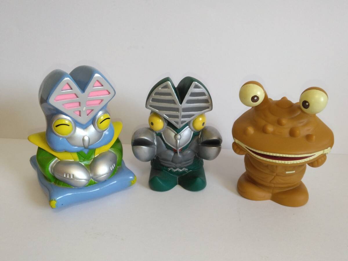 バルタン星人 カネゴン ソフビ貯金箱(バルタン星人)|売買された バルタン星人 カネゴン ソフビ貯金箱(バルタン星人)|売買された