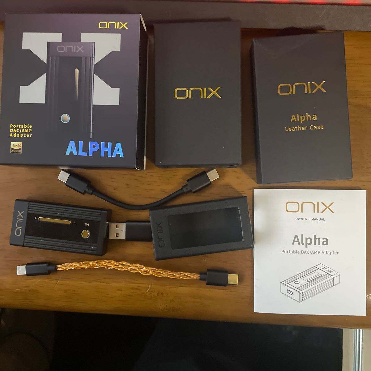 ONIX ALPHA Xi1 + iPhone для кабель имеется 