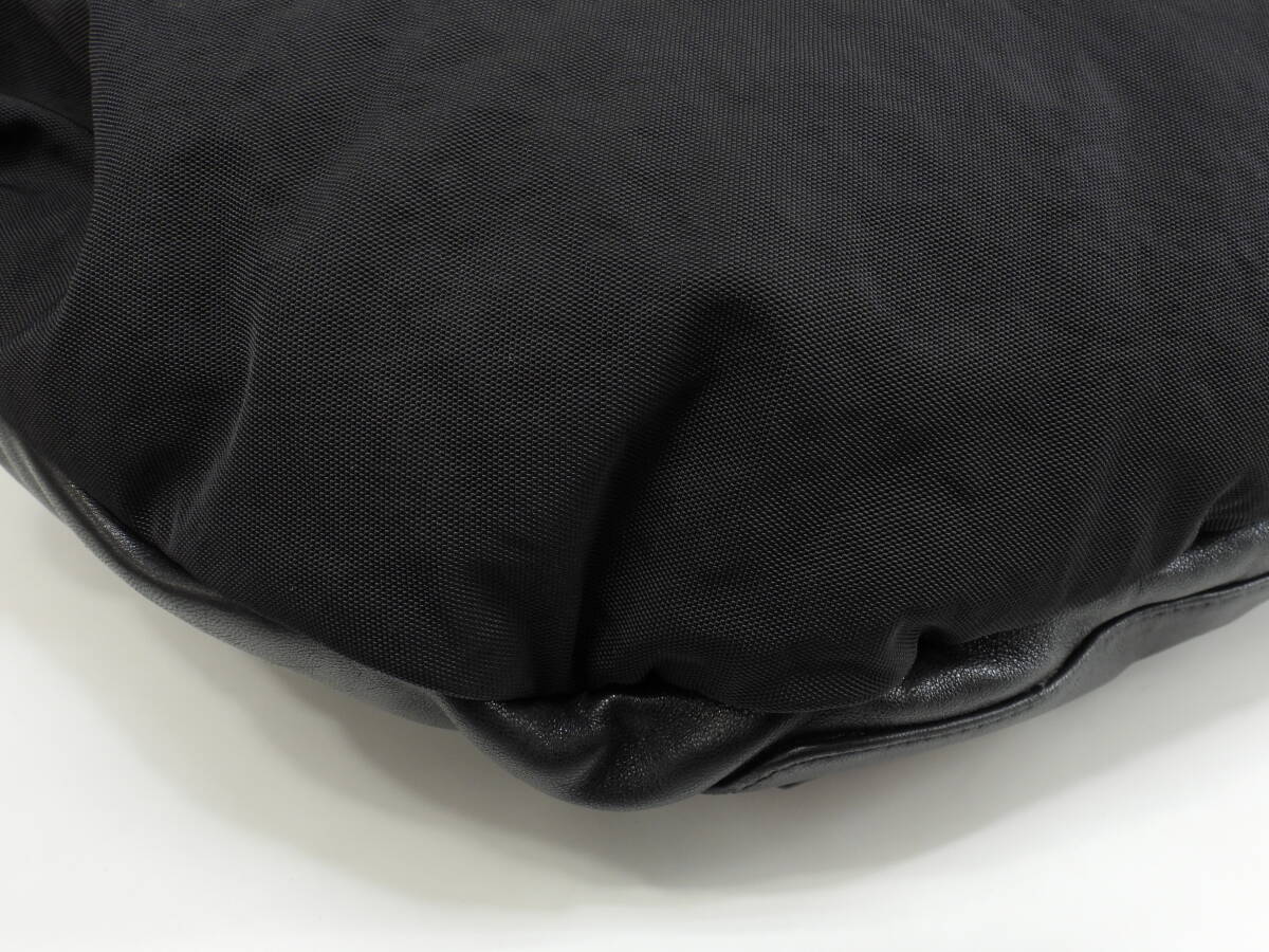 ロエベ ボディバッグ特大 パフィー ナッパレザー黒茶 斜掛 ロエベ ボディバッグ特大 パフィー ナッパレザー黒茶 斜掛