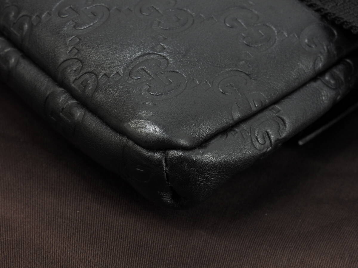 グッチ ボディバッグ GG シマレザー黒 斜掛ショルダーバッグ グッチ ボディバッグ GG シマレザー黒 斜掛ショルダーバッグ