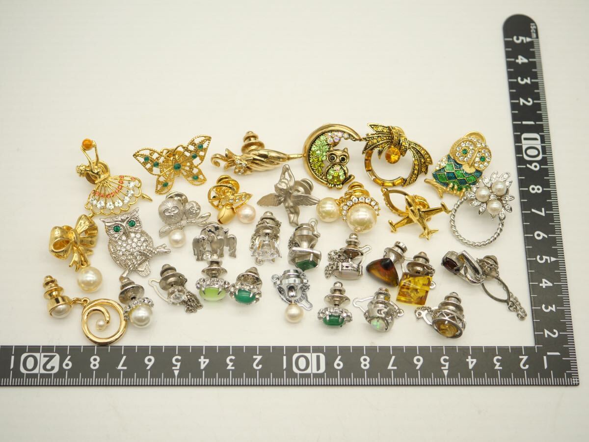 A42】ヴィンテージ ピンブローチ 30個 べっ甲 オパール など A42】ヴィンテージ ピンブローチ 30個 べっ甲 オパール など