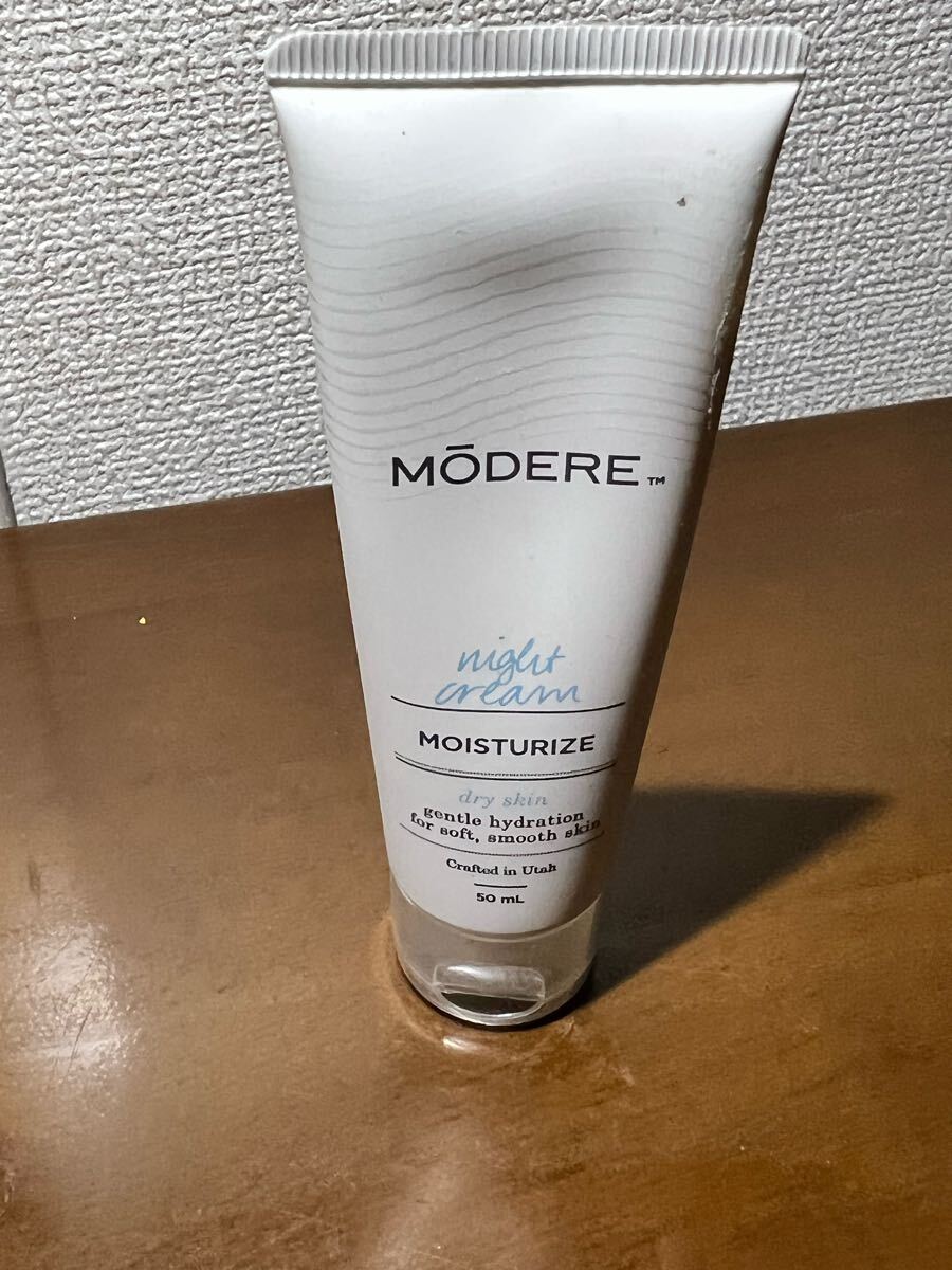 MDERE ナイトクリーム　night cream11006JP 2020/04 使用期限. 一本の出品です。 MODERE_画像1