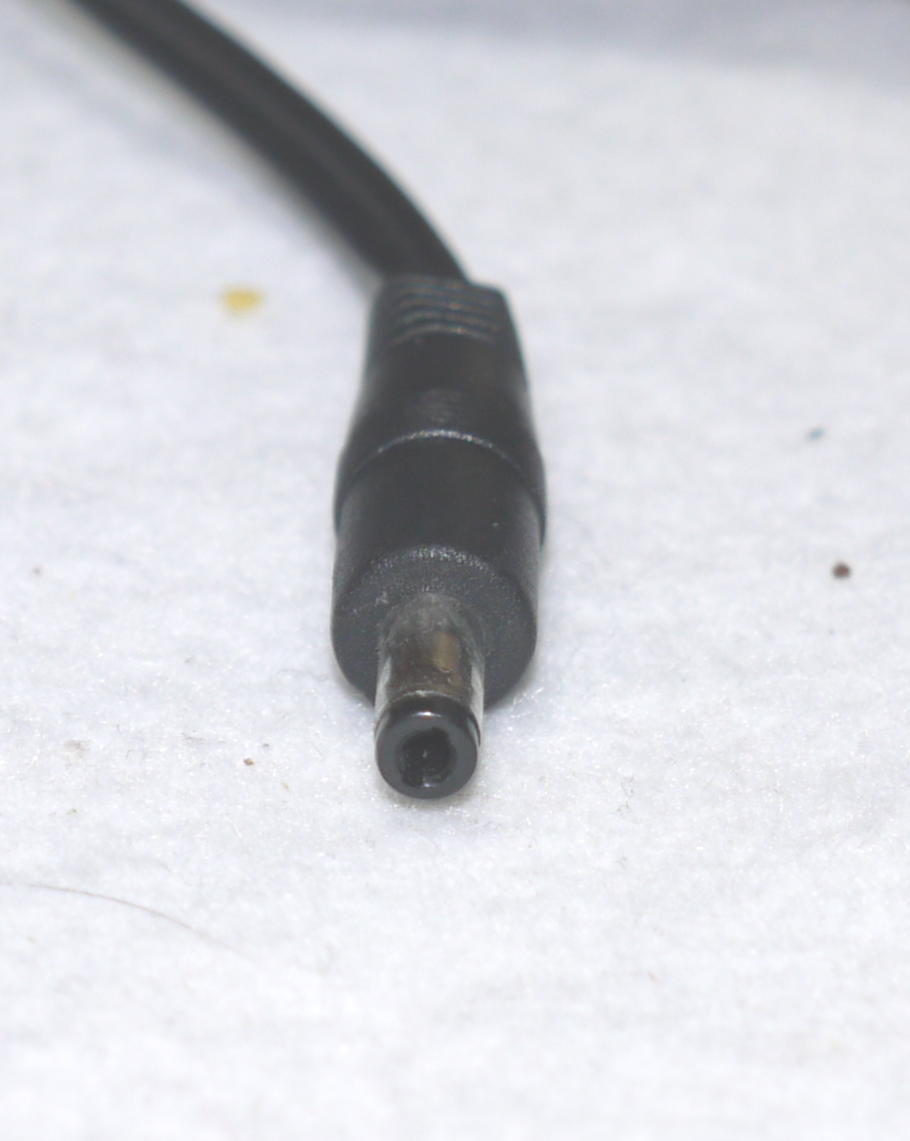 BUFFALO ACアダプター US100523 5V 2.3A　動作品