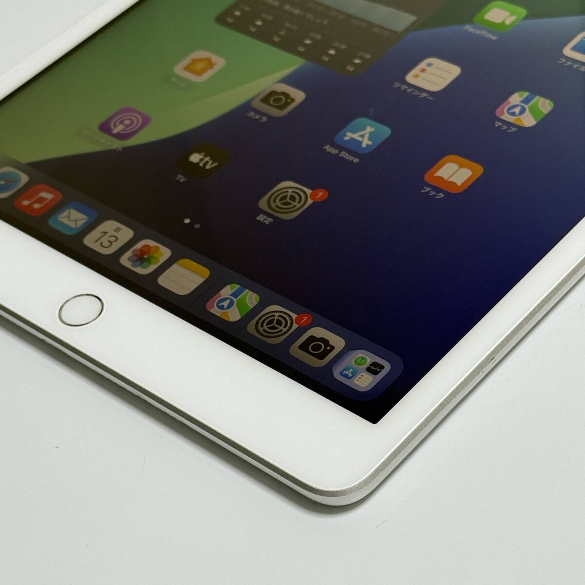 Apple SIMフリー iPad (第7世代) (10.2インチ) シルバー 32GB Apple SIMフリー iPad (第7世代) (10.2インチ) シルバー 32GB