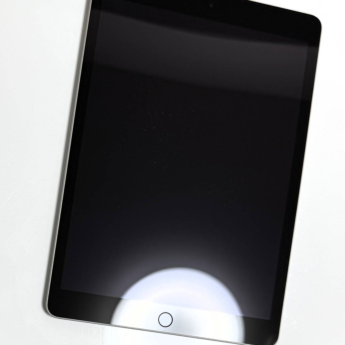 Apple SIMフリー iPad (第9世代) (10.2インチ) シルバー 64GB Apple SIMフリー iPad (第9世代) (10.2インチ) シルバー 64GB