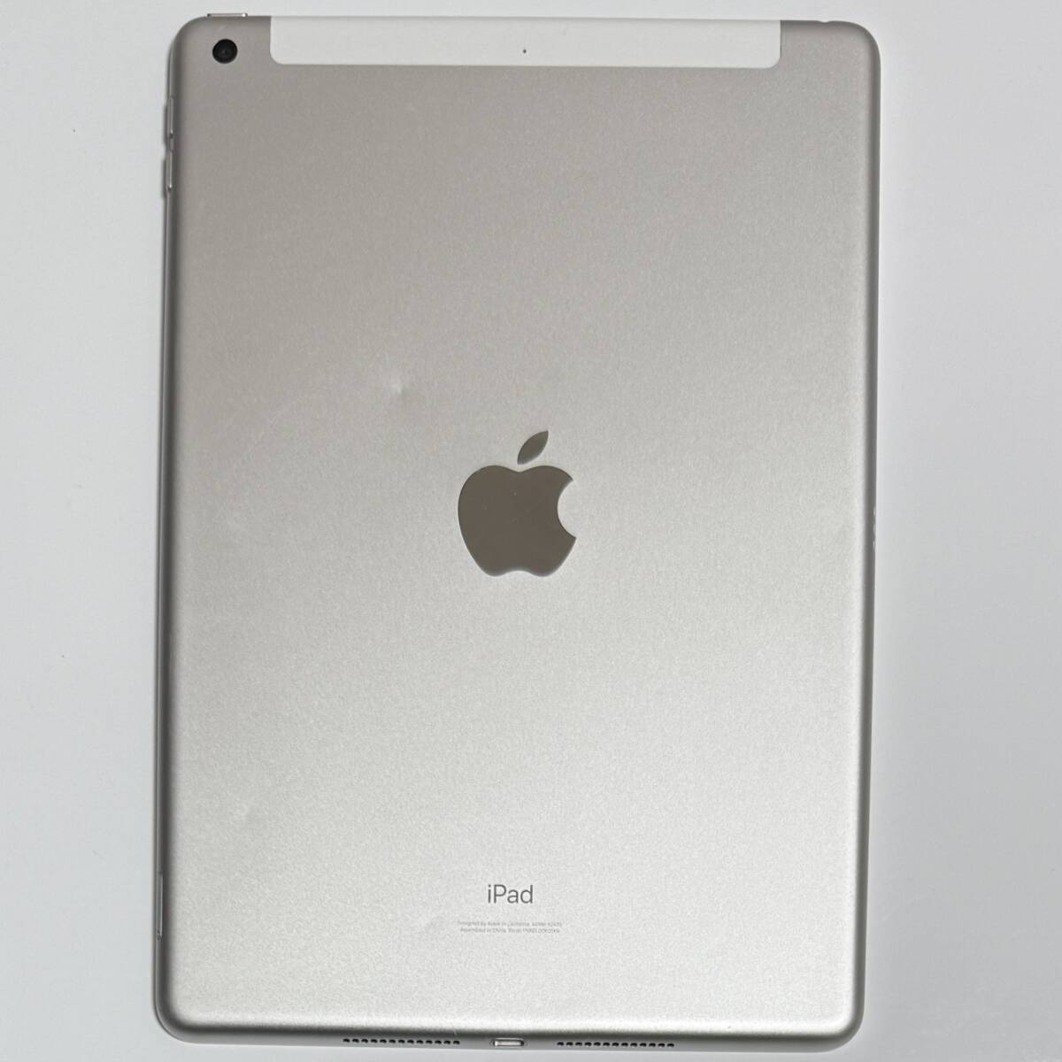 Apple SIMフリー iPad (第8世代) (10.2インチ) シルバー 32GB Apple SIMフリー iPad (第8世代) (10.2インチ) シルバー 32GB