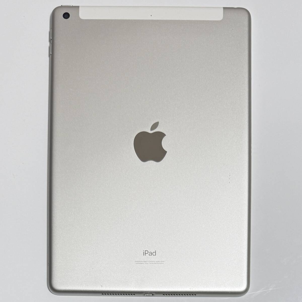 Apple SIMフリー iPad (第8世代) (10.2インチ) シルバー 32GB Apple SIMフリー iPad (第8世代) (10.2インチ) シルバー 32GB