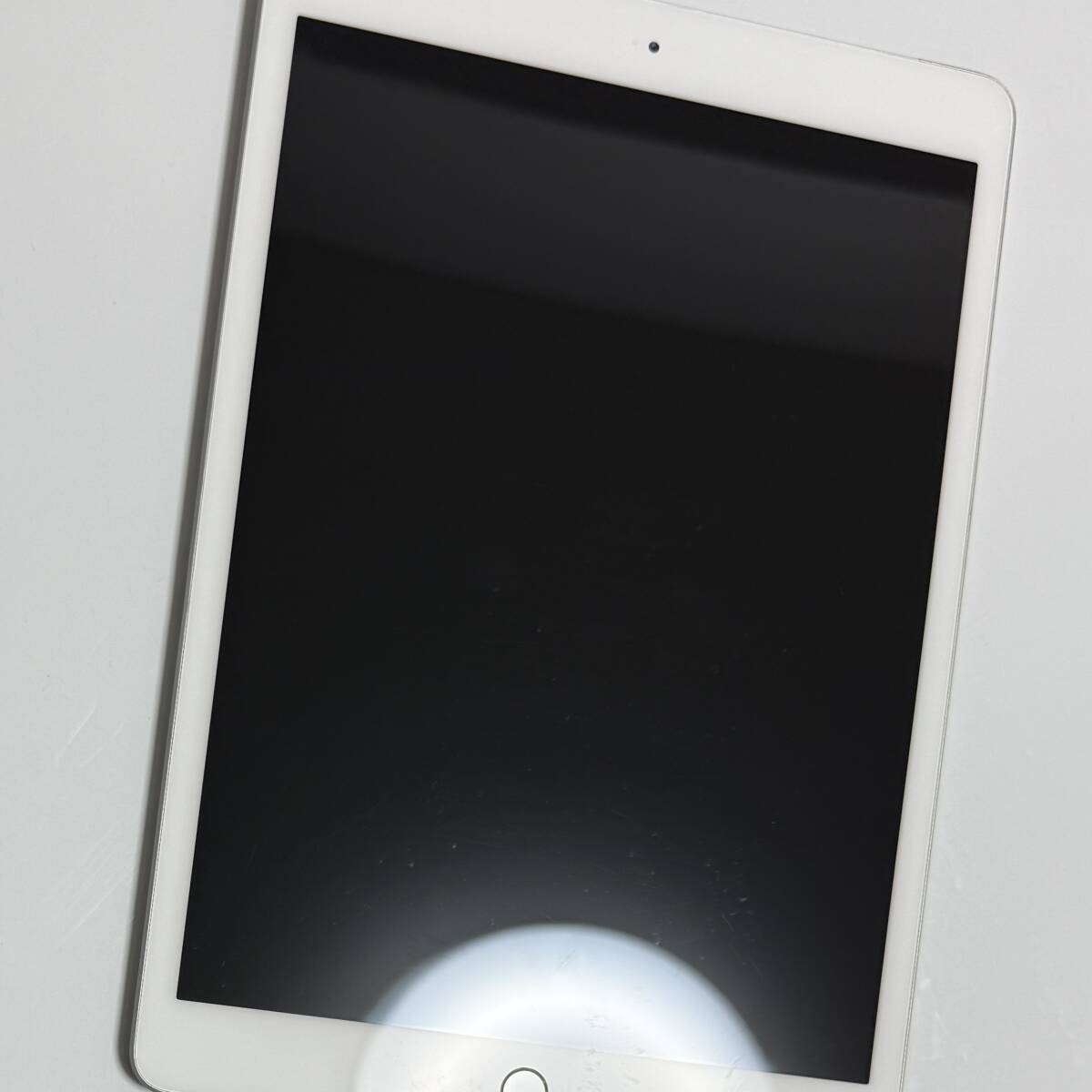 Apple SIMフリー iPad (第8世代) (10.2インチ) シルバー 32GB Apple SIMフリー iPad (第8世代) (10.2インチ) シルバー 32GB