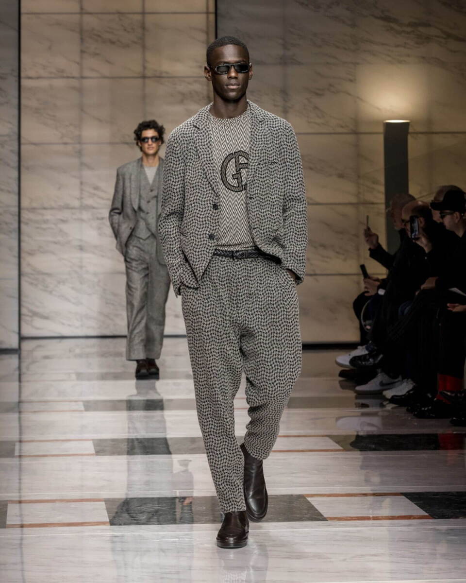 11 5万 新品本物 ジョルジオ アルマーニ GIORGIO ARMANI ロゴを 11 5万 新品本物 ジョルジオ アルマーニ GIORGIO ARMANI ロゴを