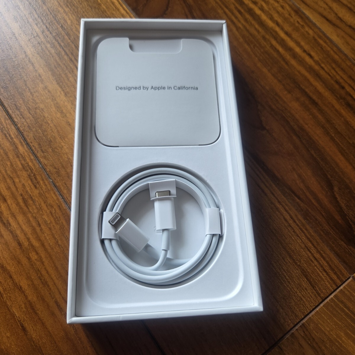 iPhone 13 128GB グリーン 88% MNGG3J/A 美品、未使用付属 iPhone 13 128GB グリーン 88% MNGG3J/A 美品、未使用付属
