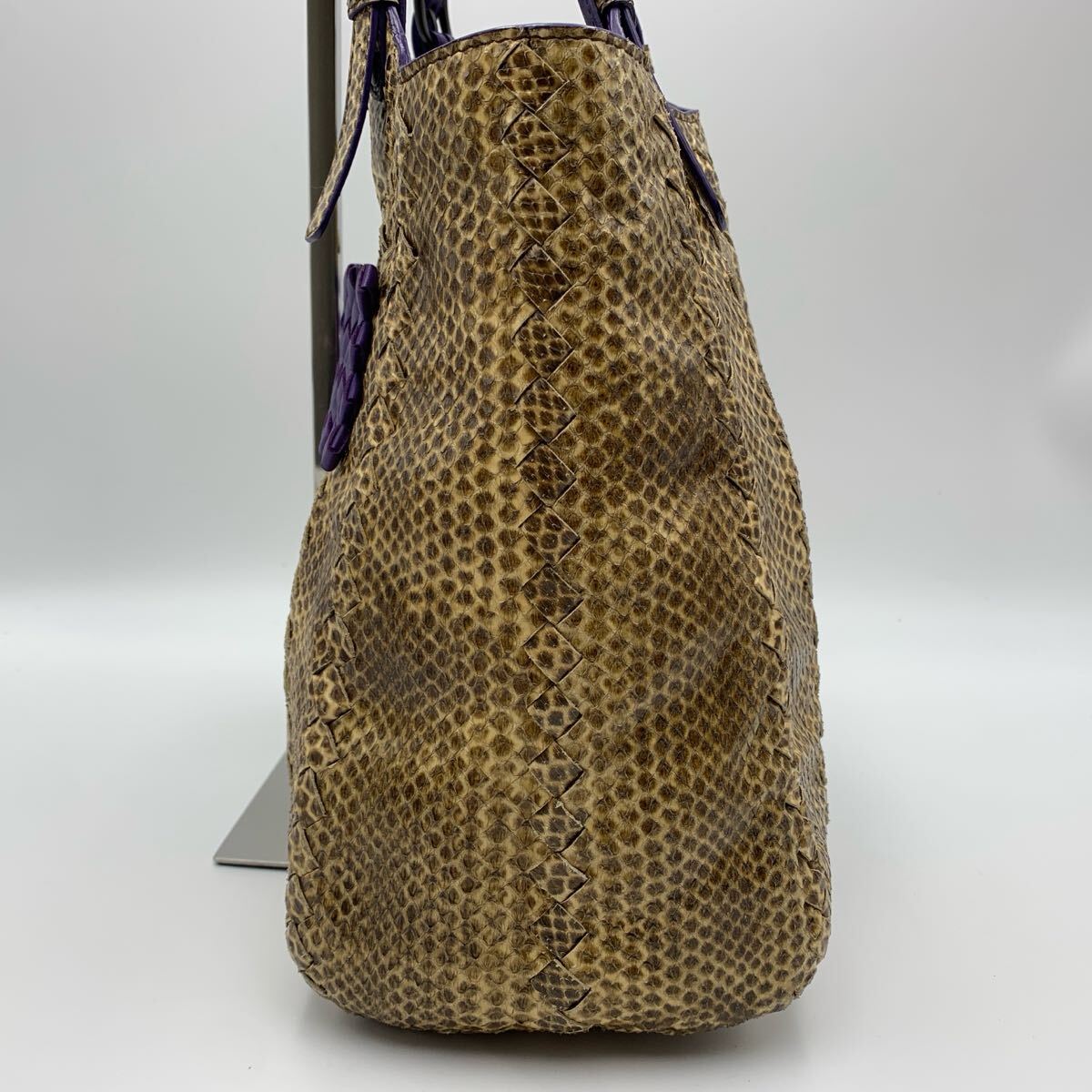 使用感極小】 BOTTEGA VENETA ボッテガヴェネタ パイソン トート 使用感極小】 BOTTEGA VENETA ボッテガヴェネタ パイソン トート