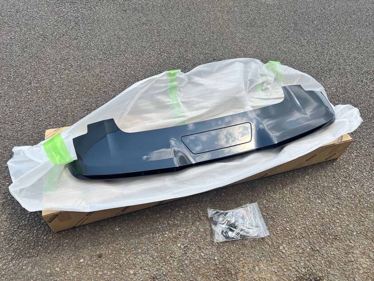 90VOXY/NOAH用　モデリスタ イルミルーフスポイラー MSD42-28001-C0 ZWR90 MZRA90 ヴォクシー ノア 美品 218 アティチュードブラックマイカ