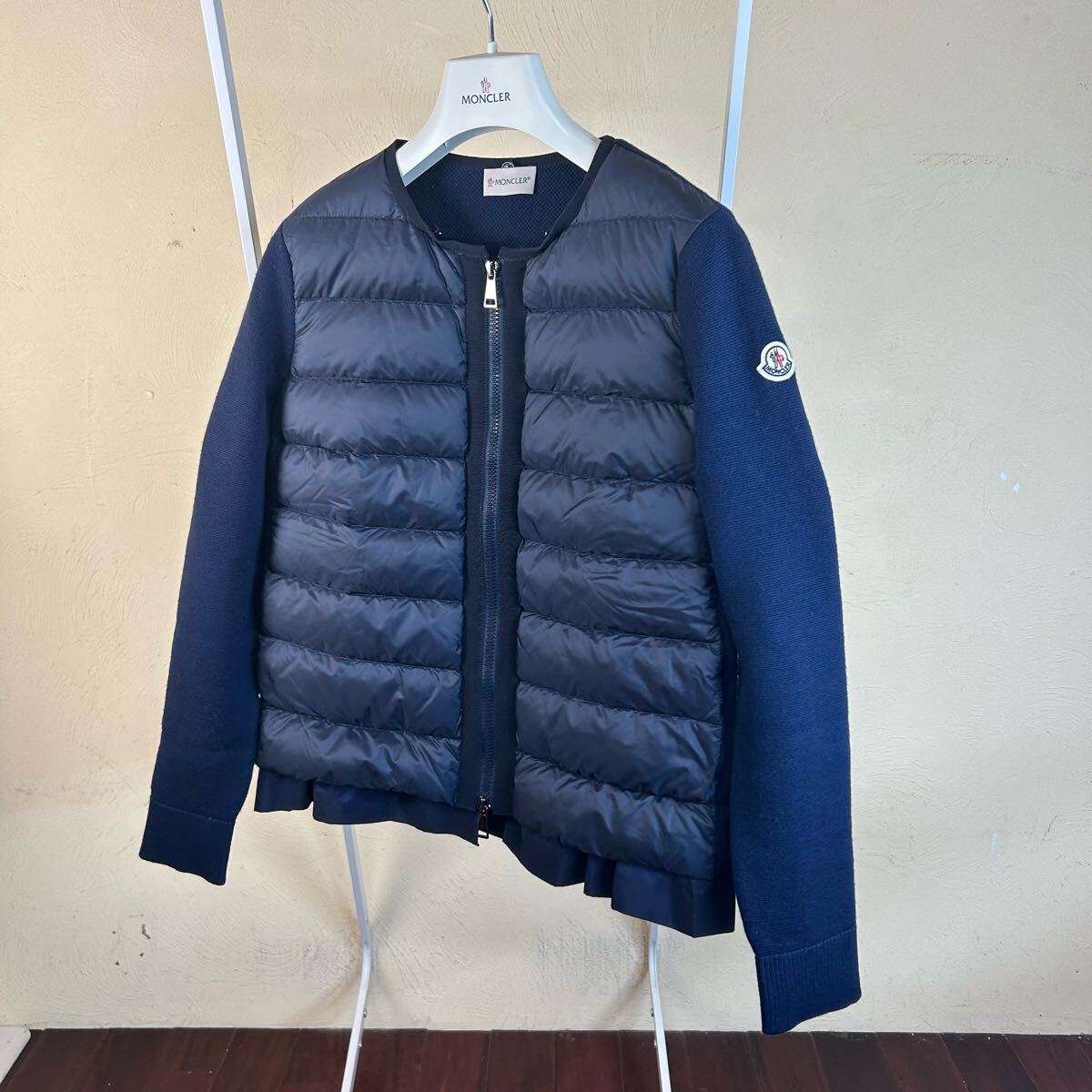 レア】 MONCLER モンクレール ダウンジャケットマフラーニット レア】 MONCLER モンクレール ダウンジャケットマフラーニット