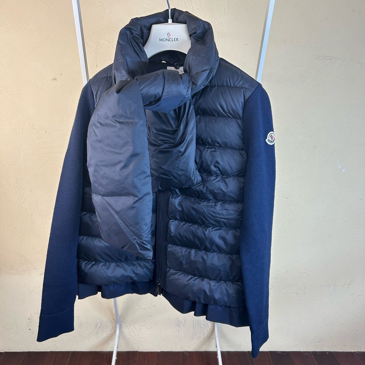 レア】 MONCLER モンクレール ダウンジャケットマフラーニット レア】 MONCLER モンクレール ダウンジャケットマフラーニット