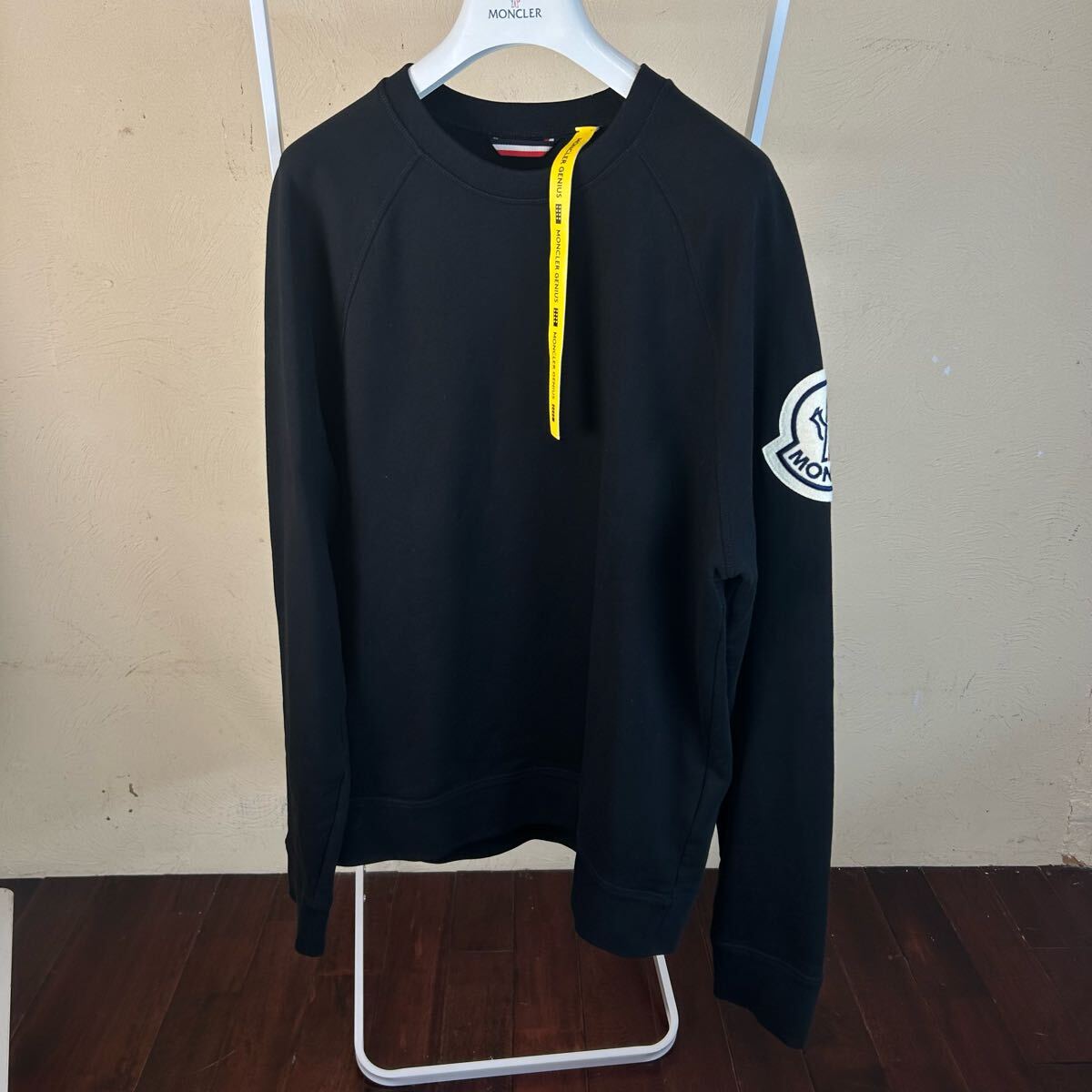 【美品】【レア】 MONCLERモンクレールデカワッペン スウェットトレーナー黒 Yahoo!オークション - 【美品】【レア】 MONCLERモンクレール