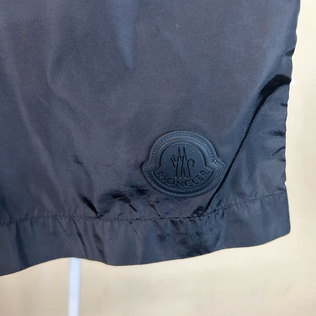 レア】MONCLER モンクレール ショートパンツラバーワッペン黒XL レア】MONCLER モンクレール ショートパンツラバーワッペン黒XL