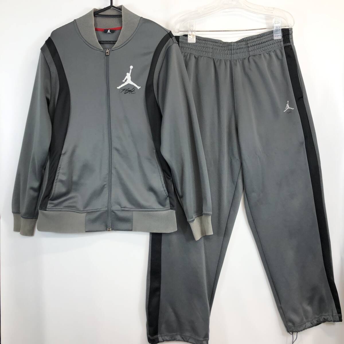 ナイキ エアジョーダンNIKE AIR JORDAN IV RETRO 4 FLIGHT ナイキ エアジョーダンNIKE AIR JORDAN IV RETRO 4 FLIGHT