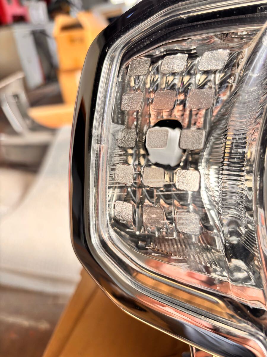  Suzuki Hustler правая передняя фара оригинальный MR52S/MR92S Hustler 35120-59S14