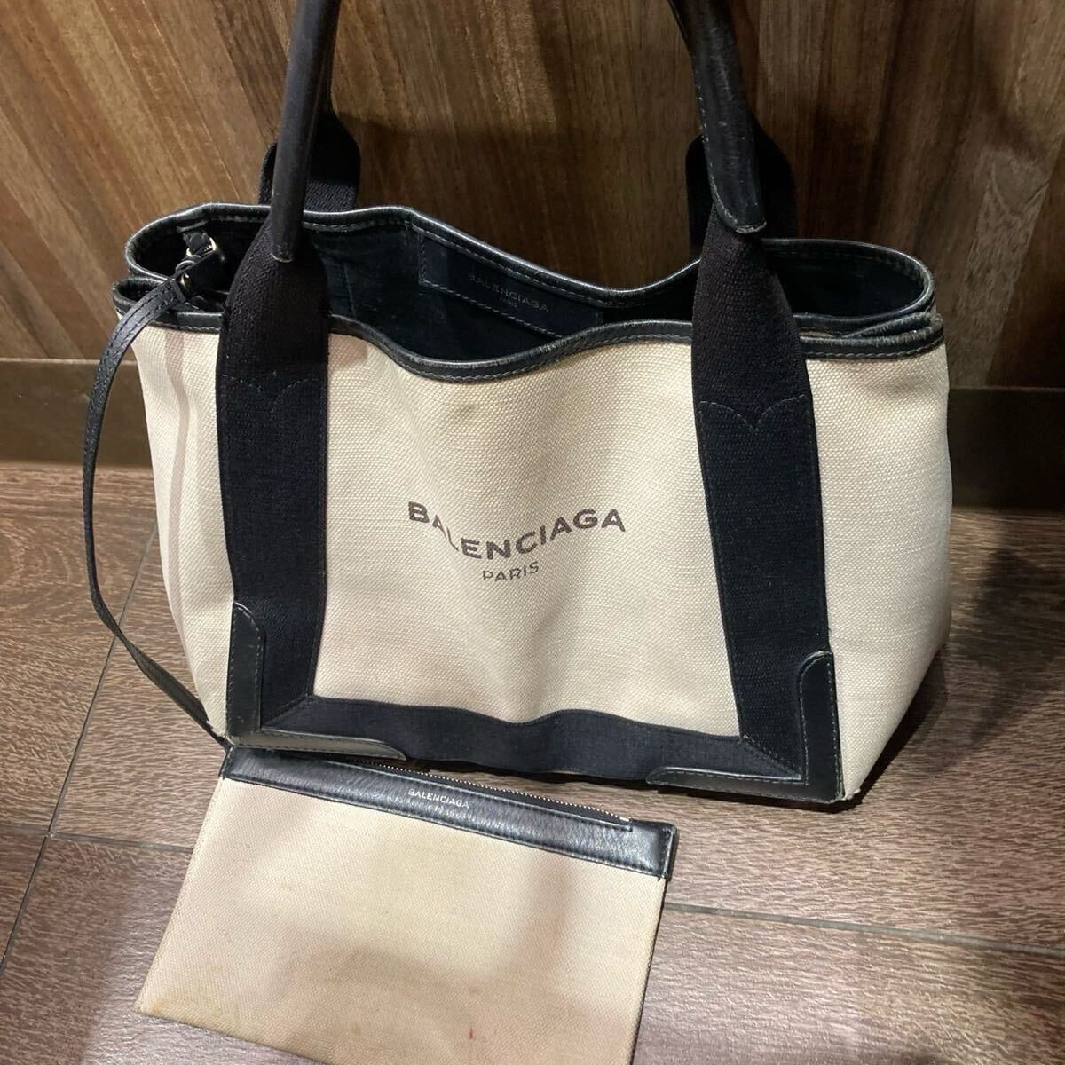 BALENCIAGA バレンシアガ ネイビーカバスS トートバッグ BALENCIAGA バレンシアガ ネイビーカバスS トートバッグ