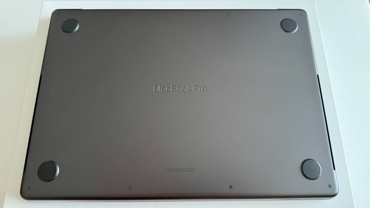 Apple MacBook Pro M3 Pro 14インチ CTO メモリ 18GB SSD 1TB Apple MacBook Pro M3 Pro 14インチ CTO メモリ 18GB SSD 1TB