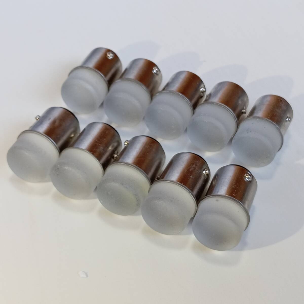 S25 ダブル球 1157 ピン角180度 LED 爆光！ 12V ホワイト 10個(gè)セット 段違いピン /b15w