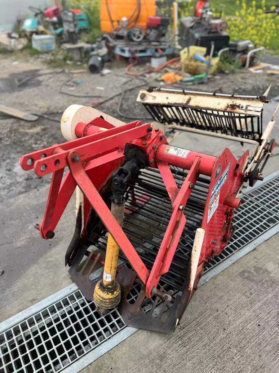 福岡県みやま市】ニプロ 掘取機 BL65SFDG甘藷 サトイモ 里芋 福岡県みやま市】ニプロ 掘取機 BL65SFDG甘藷 サトイモ 里芋