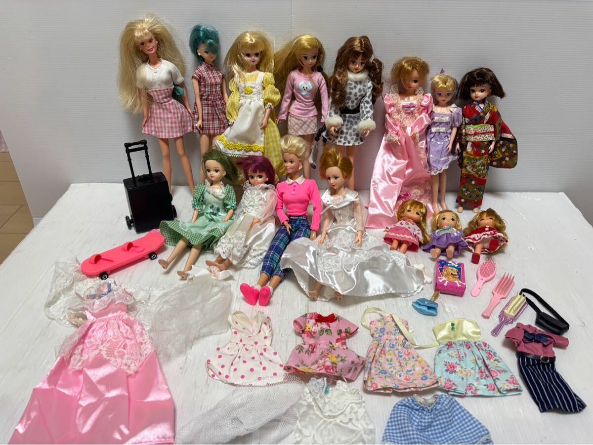 ☆(S) リカちゃん人形 Barbie 他 まとめ 15体 洋服 小物 ドール ☆(S) リカちゃん人形 Barbie 他 まとめ 15体 洋服 小物 ドール