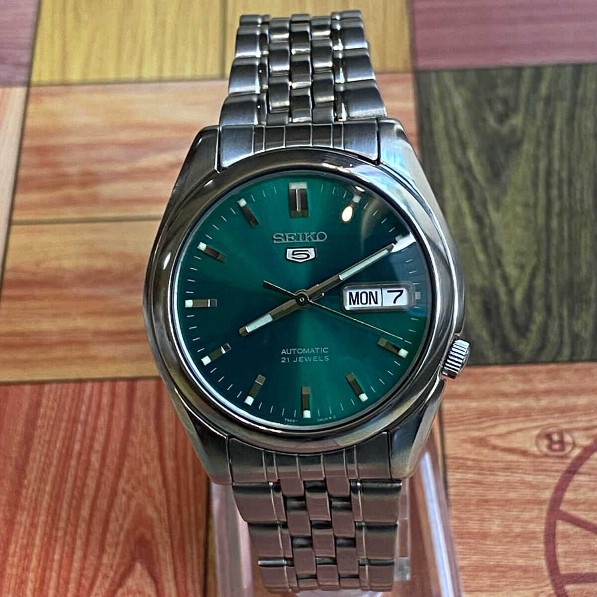 セイコー腕時計 SEIKO 21石 automatic セイコー5 自動巻き 裏 セイコー腕時計 SEIKO 21石 automatic セイコー5 自動巻き 裏