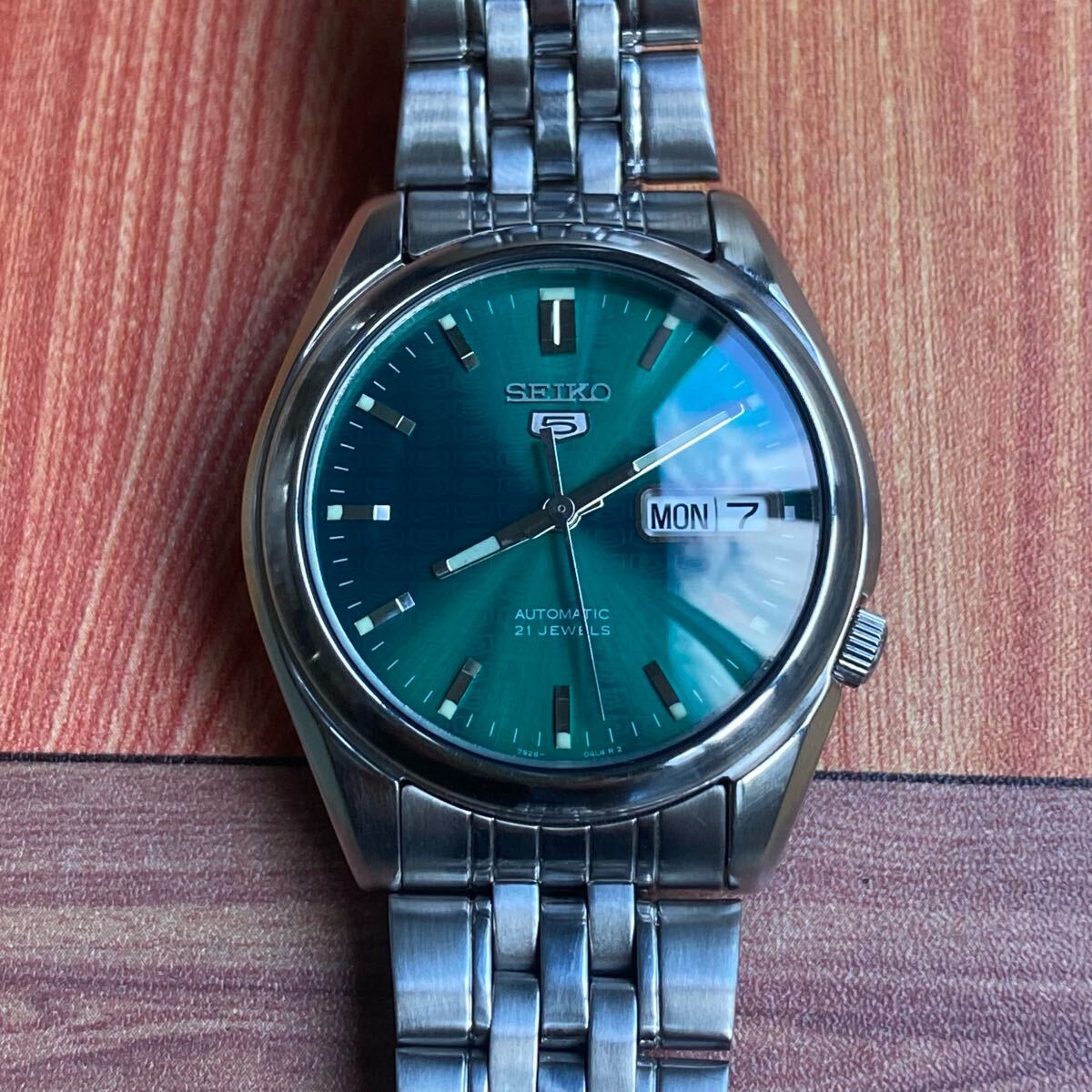 セイコー腕時計 SEIKO 21石 automatic セイコー5 自動巻き 裏 セイコー腕時計 SEIKO 21石 automatic セイコー5 自動巻き 裏