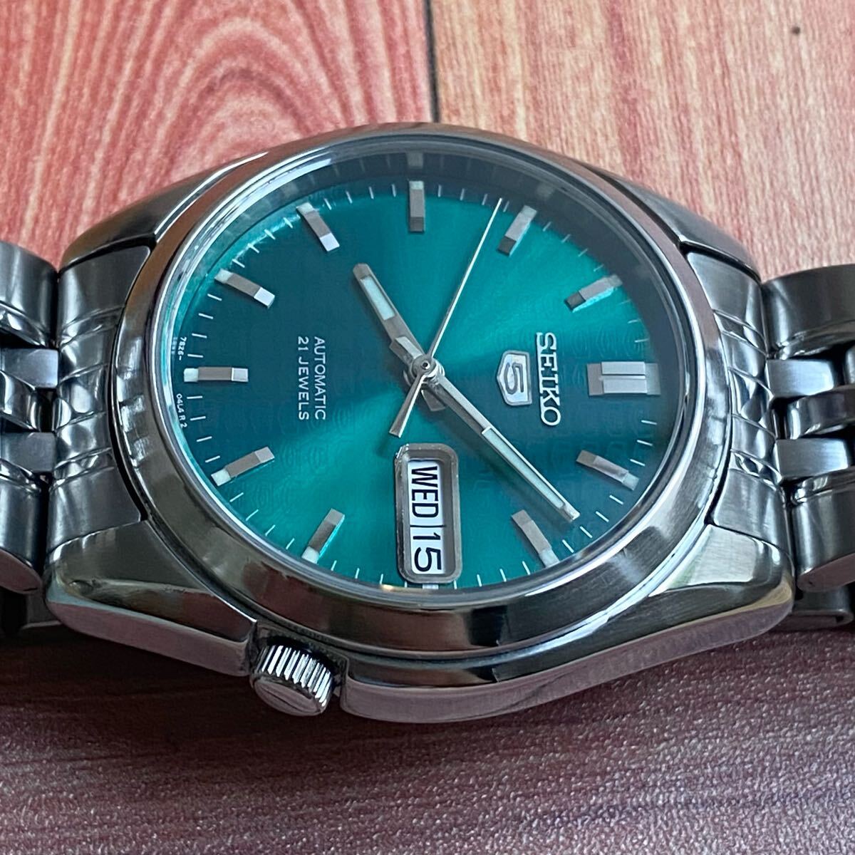 セイコー腕時計 SEIKO 21石 automatic セイコー5 自動巻き 裏 セイコー腕時計 SEIKO 21石 automatic セイコー5 自動巻き 裏