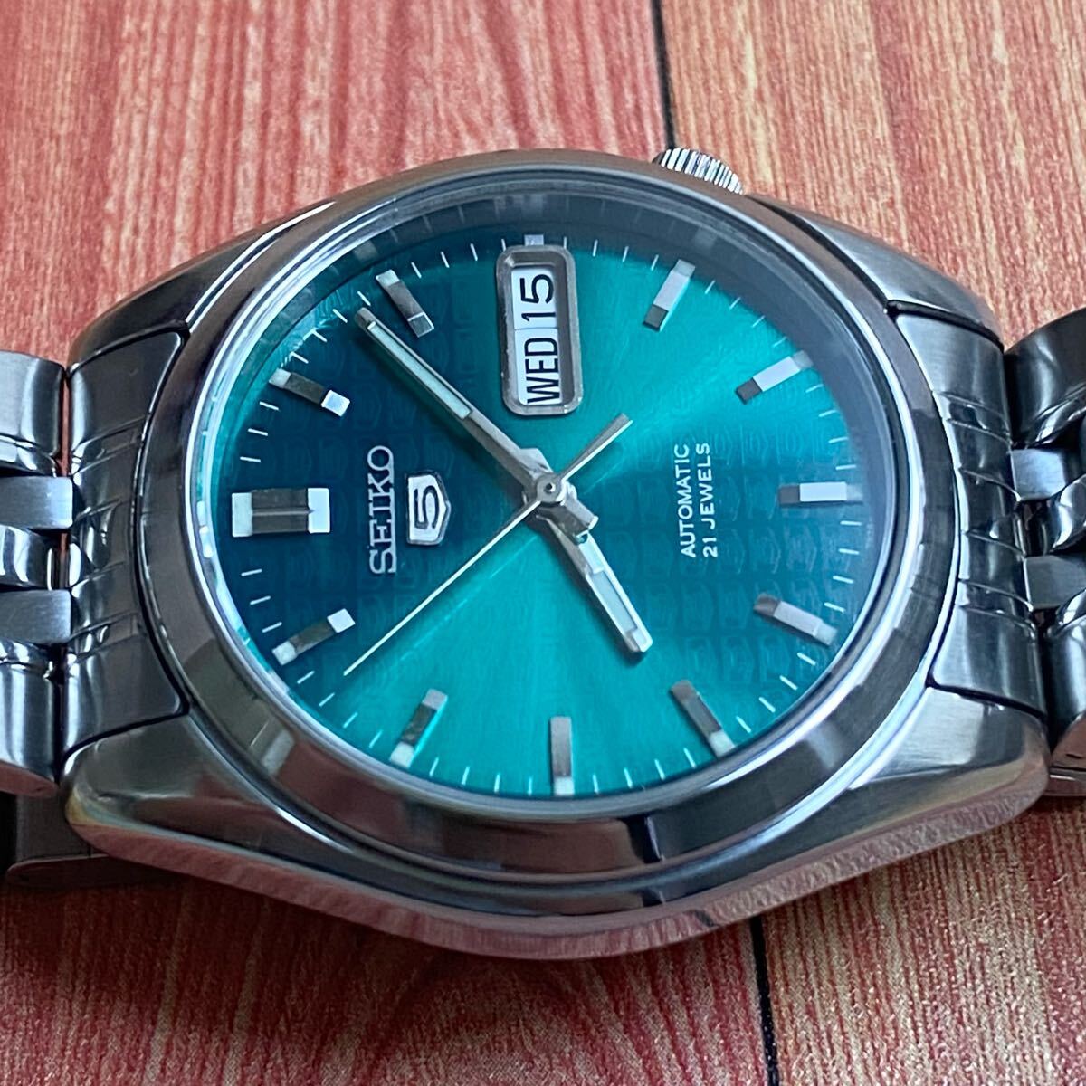 セイコー腕時計 SEIKO 21石 automatic セイコー5 自動巻き 裏 セイコー腕時計 SEIKO 21石 automatic セイコー5 自動巻き 裏