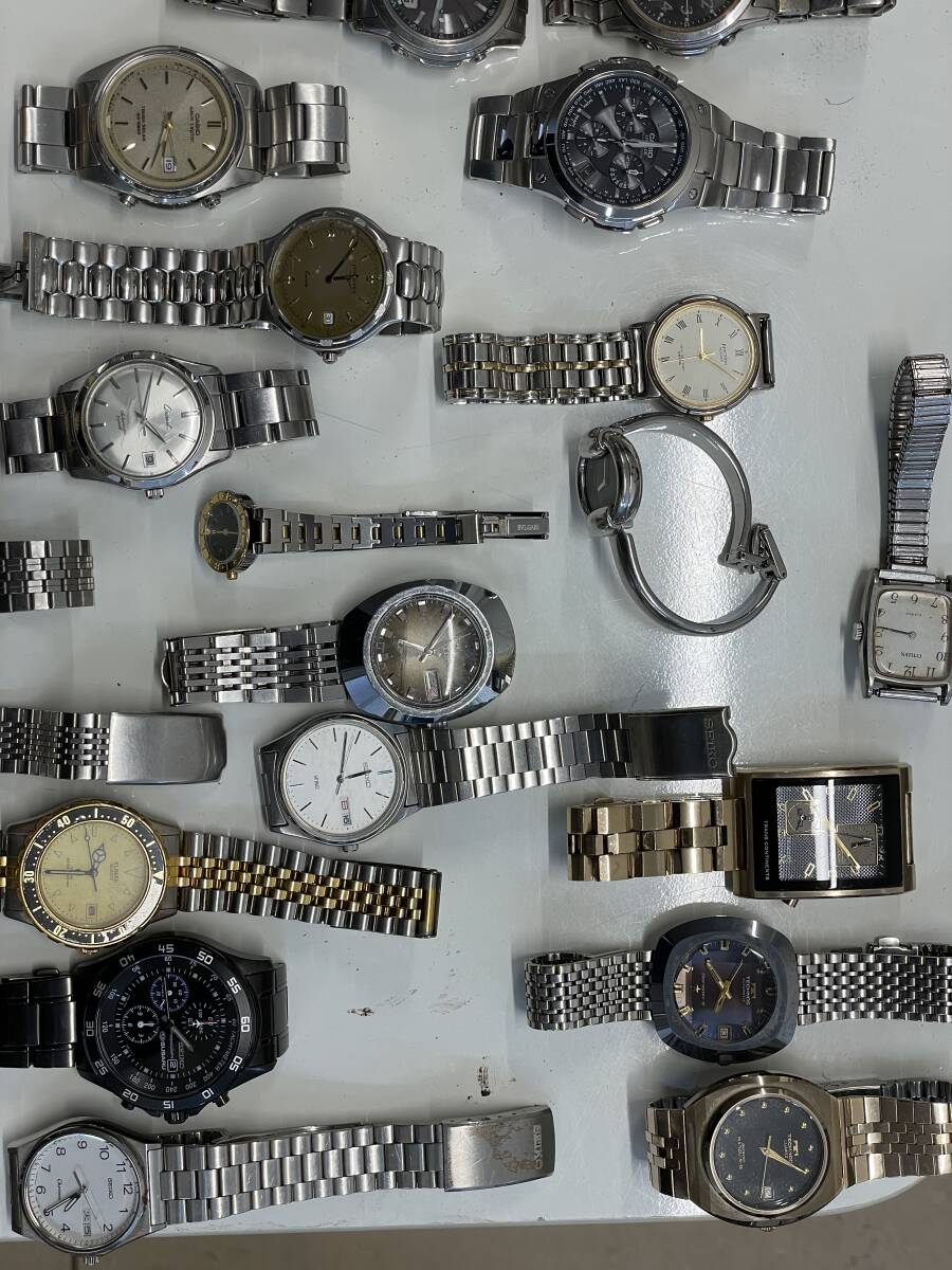 中古現状品】腕時計まとめ 約100点 メンズ レディース SEIKO 中古現状品】腕時計まとめ 約100点 メンズ レディース SEIKO