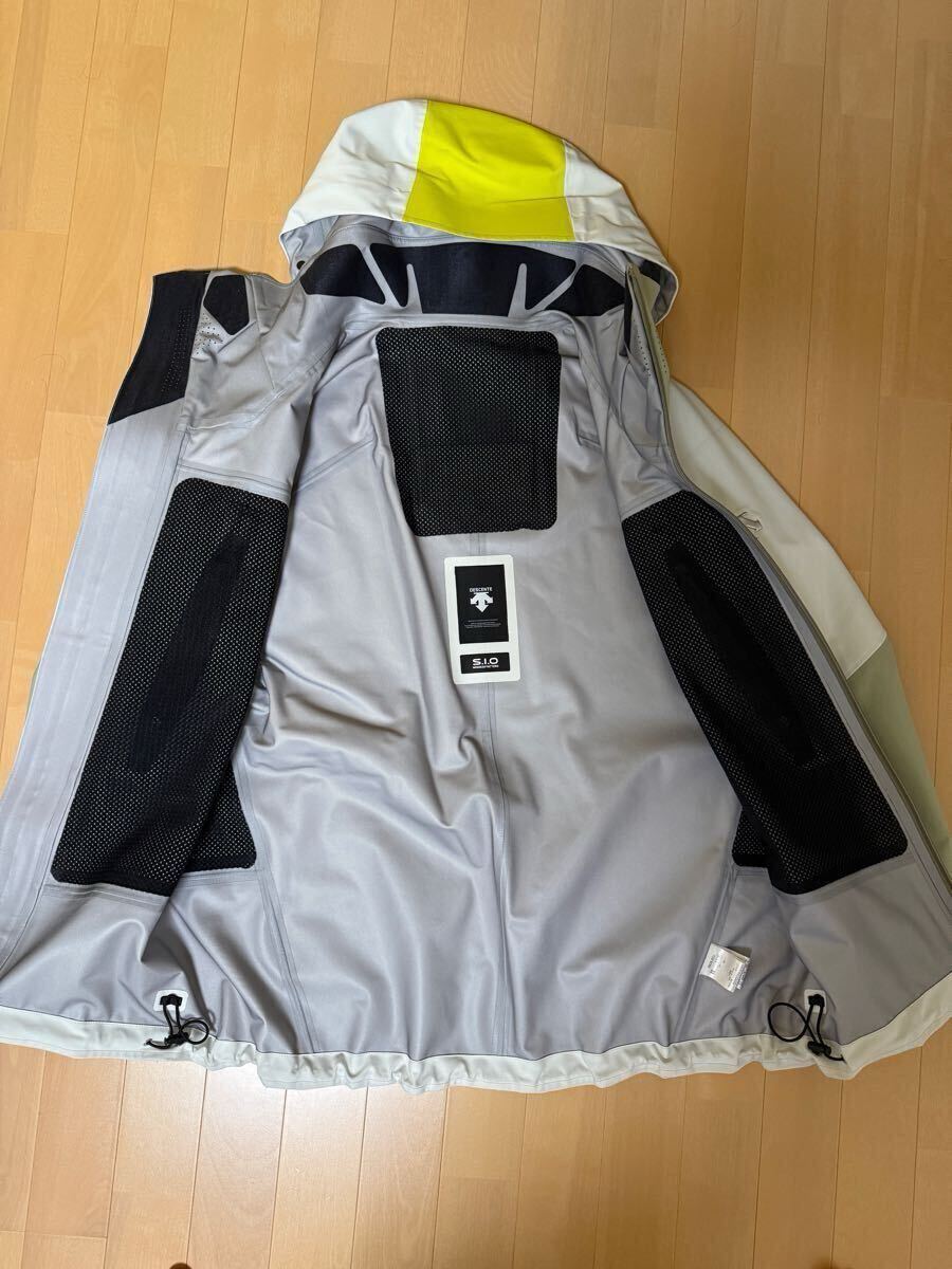 DESCENTE スキーウェア S I O 3L ハードシェル 上下セット DESCENTE スキーウェア S I O 3L ハードシェル 上下セット