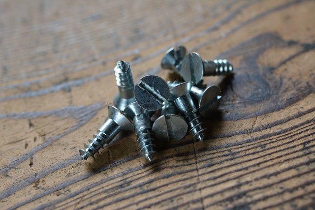 NO.0266 古いマイナス木ネジ 鉄 鍍金 皿頭 太口 20mm×5.8mm 4本SET 検索用語→A50gアンティークビンテージ古道具建筑金物テーブル