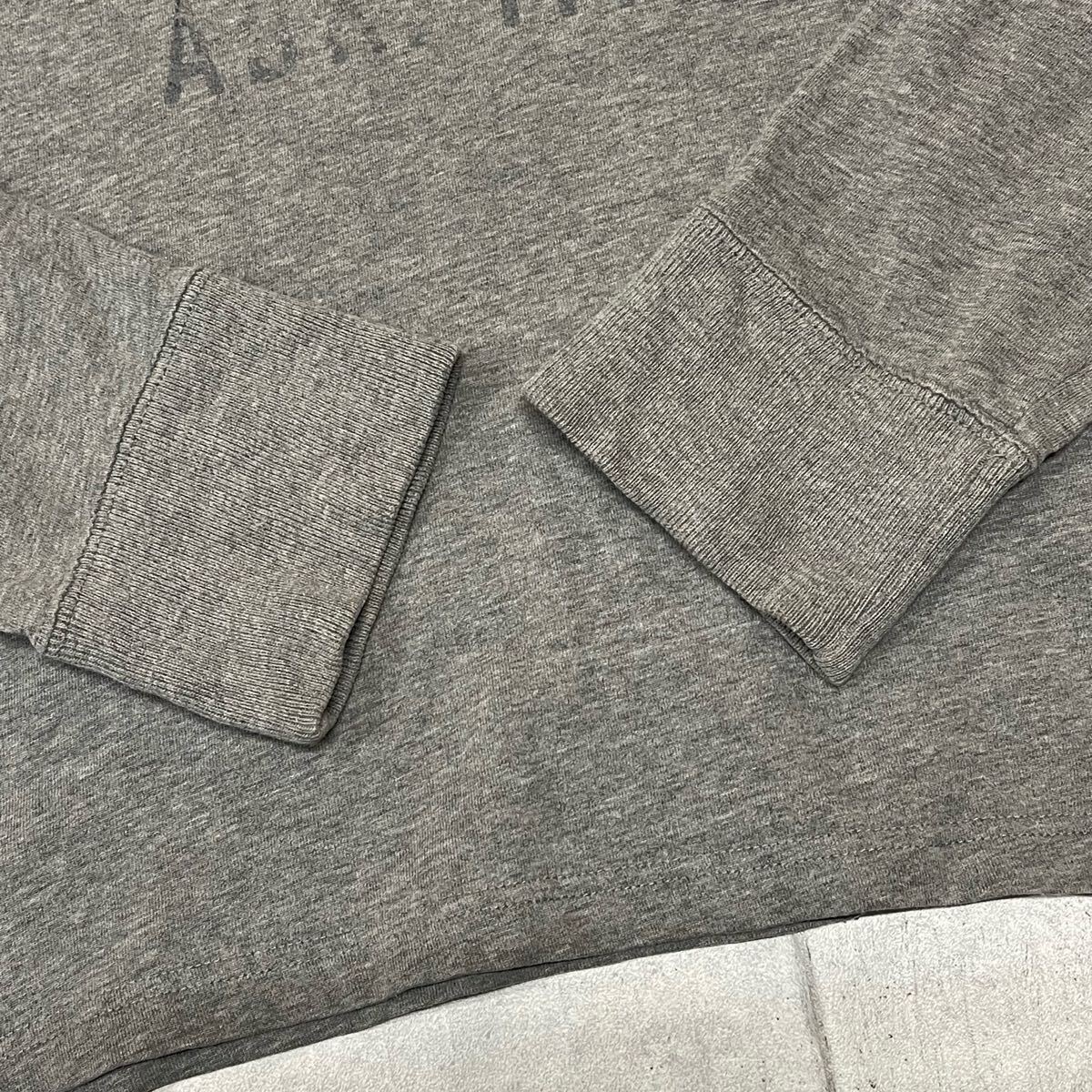 アバクロンビー＆フィッチ ロングスリーブ Tシャツ ロンT 長袖T A＆F　　Abercrombie＆Fitch プリント ワッペン 刺繍 ハイデザイン YL1943_画像5