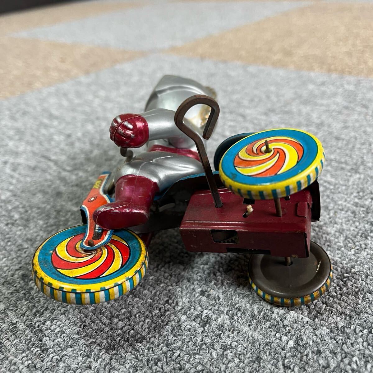 当時物 ミラーマン ソフビ ブリキ 三輪車 ゼンマイ可動 JAPAN 当時物 ミラーマン ソフビ ブリキ 三輪車 ゼンマイ可動 JAPAN