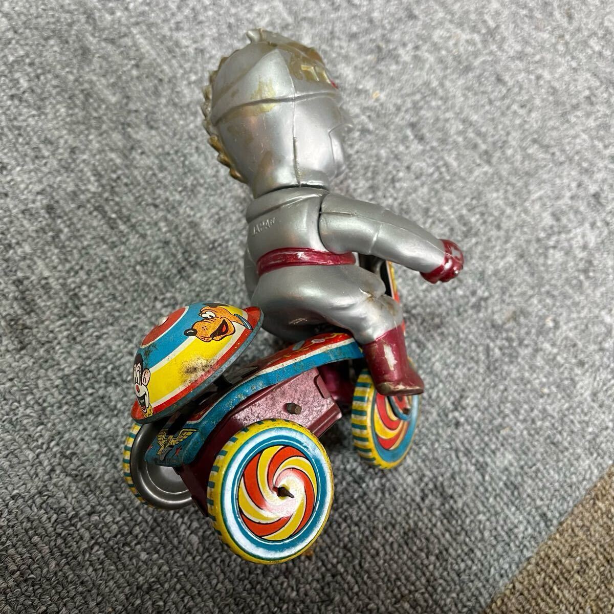 当時物 ミラーマン ソフビ ブリキ 三輪車 ゼンマイ可動 JAPAN 当時物 ミラーマン ソフビ ブリキ 三輪車 ゼンマイ可動 JAPAN