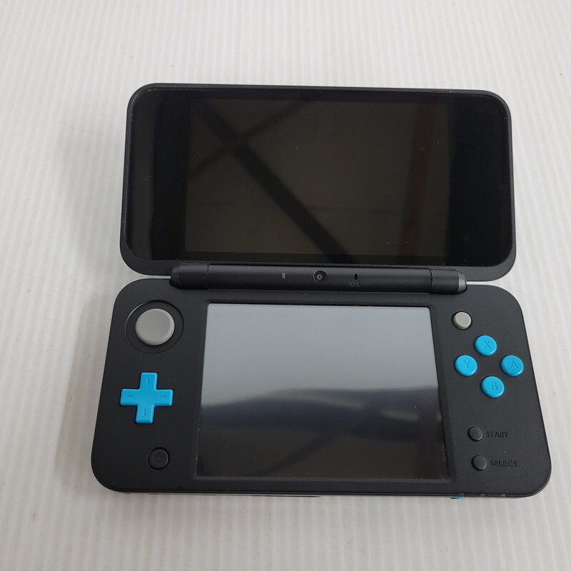 IZU【中古】New ニンテンドー 2DS LL 本体〈036-250409-RK-12