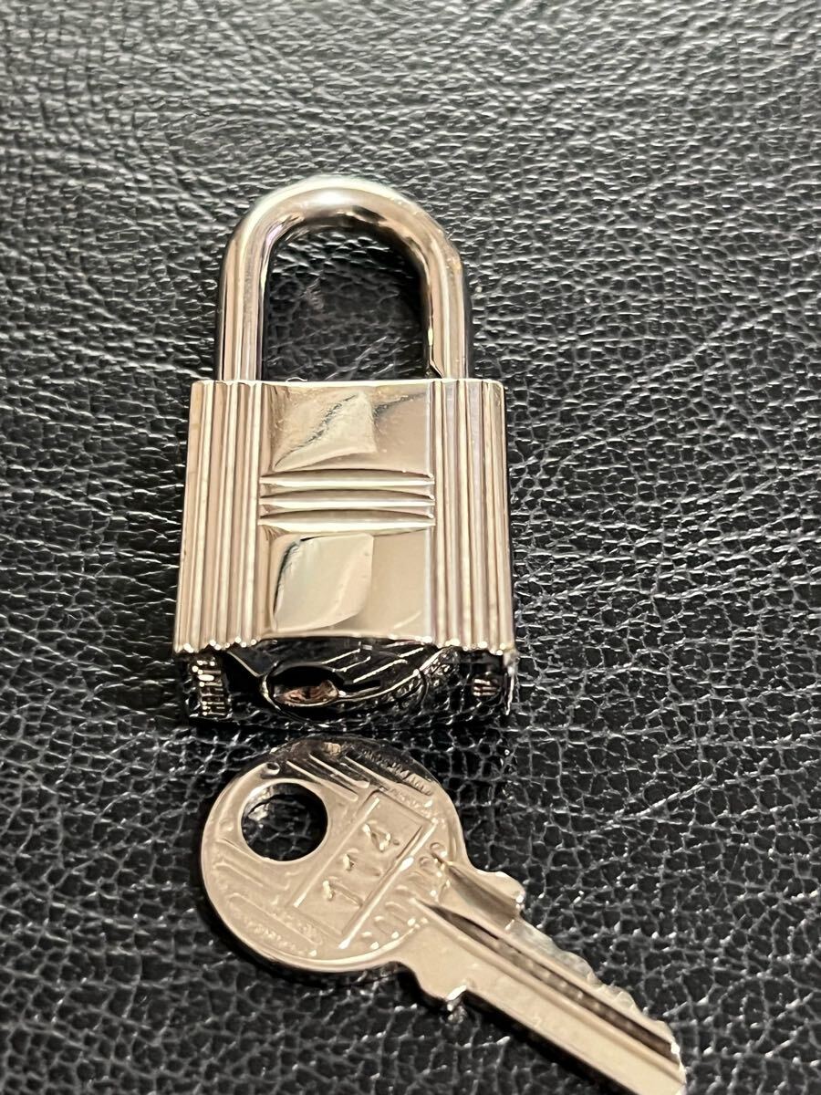 美品 HERMES エルメス カデナ パドロック 南京錠 鍵 114 鍵1本付 美品 HERMES エルメス カデナ パドロック 南京錠 鍵 114 鍵1本付