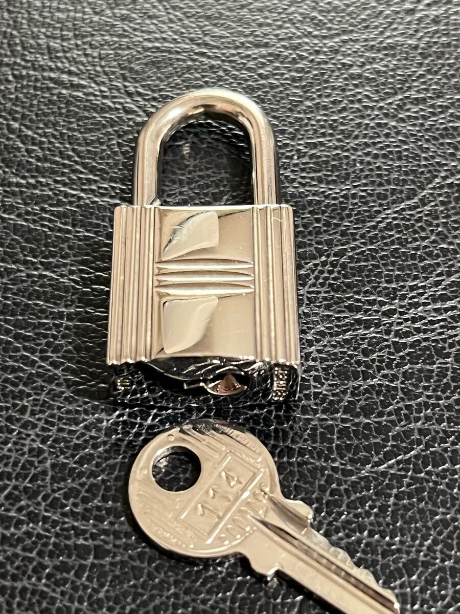 美品 HERMES エルメス カデナ パドロック 南京錠 鍵 114 鍵1本付 美品 HERMES エルメス カデナ パドロック 南京錠 鍵 114 鍵1本付