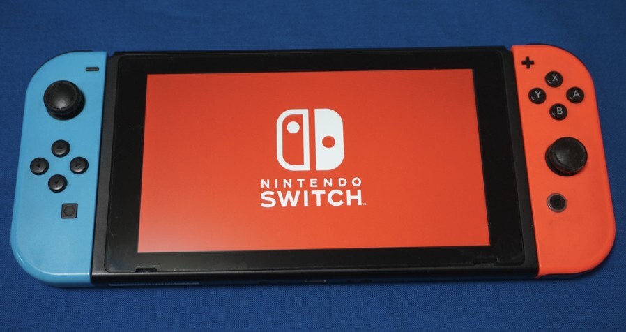 送料無料☆Nintendo Switch スイッチ 本体 ソフト2本他(マリオ 送料無料☆Nintendo Switch スイッチ 本体 ソフト2本他(マリオ