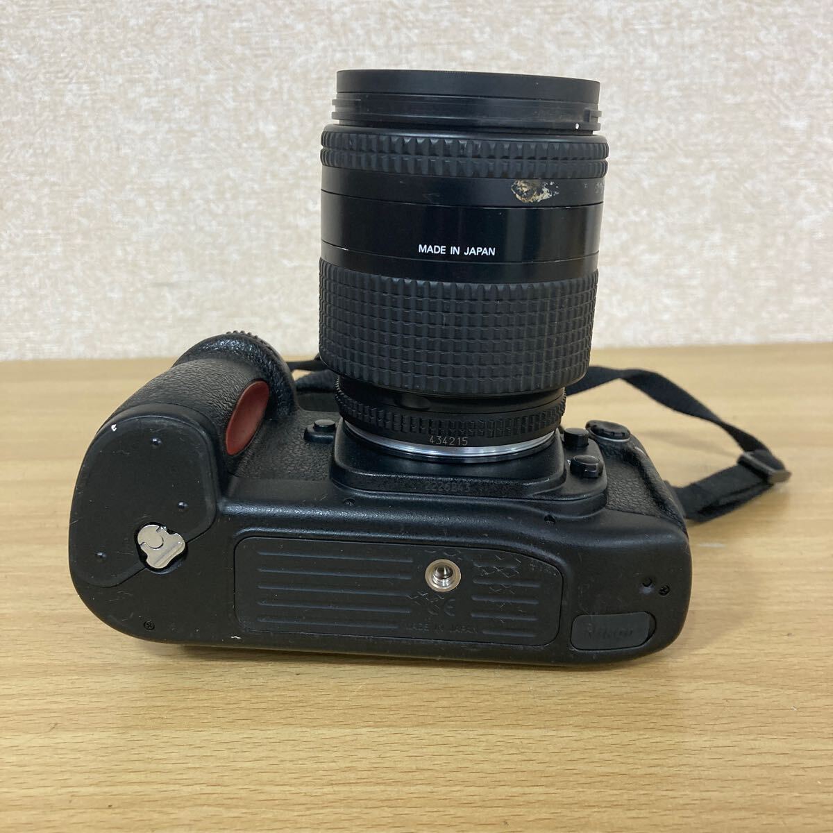 Nikon ニコン F100 レンズ AF NIKKOR 28-105mm 1:3.5-4.5 D Nikon ニコン F100 レンズ AF NIKKOR 28-105mm 1:3.5-4.5 D