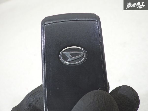 [ с гарантией!!] Daihatsu оригинальный L375S Tanto дистанционный ключ дистанционный ключ 2 кнопка действующяя машина снимать "умный" ключ ключ ключ ключ немедленная уплата полки 1-4-5-B